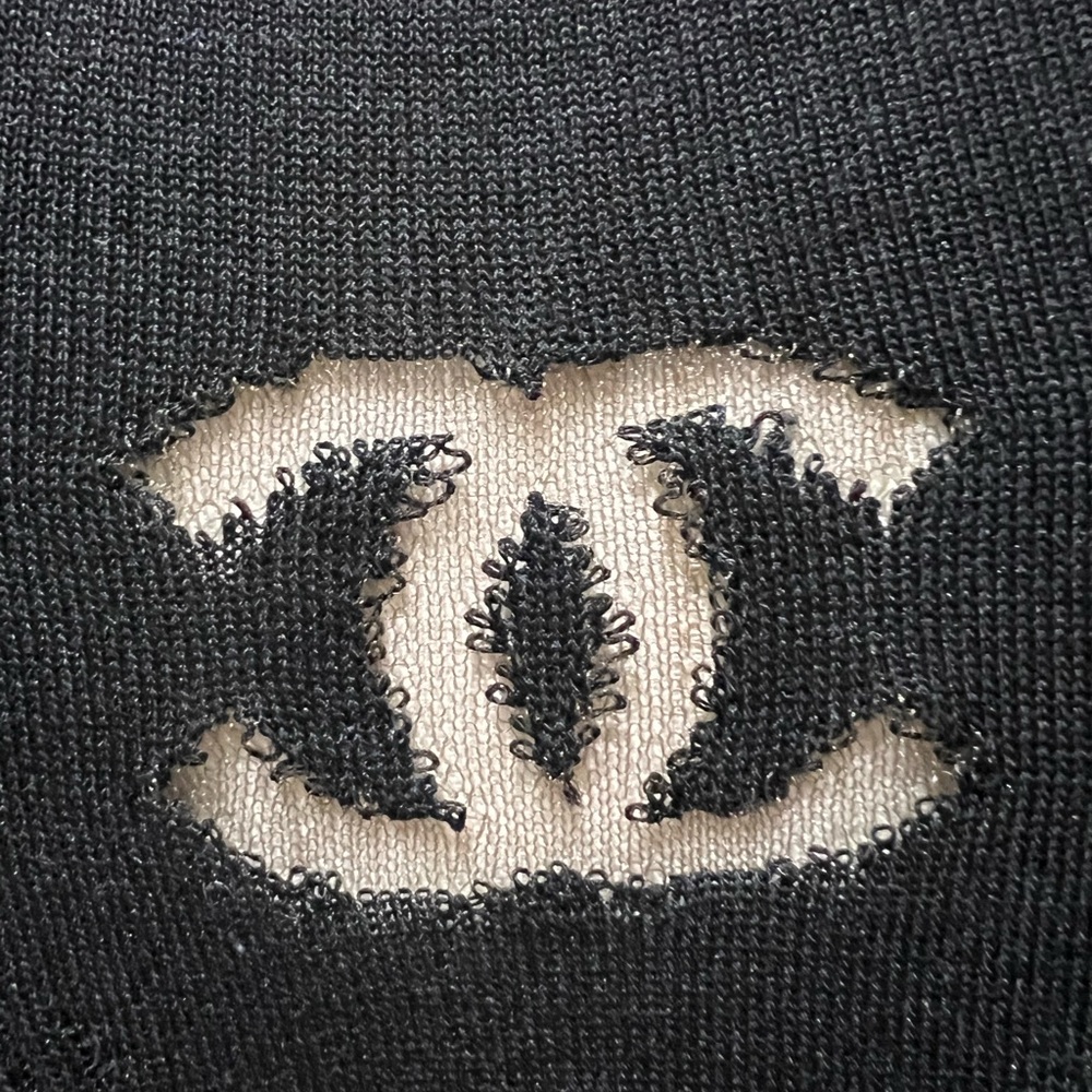 Chanel Sleeveless Top - Picture 12 of 16
